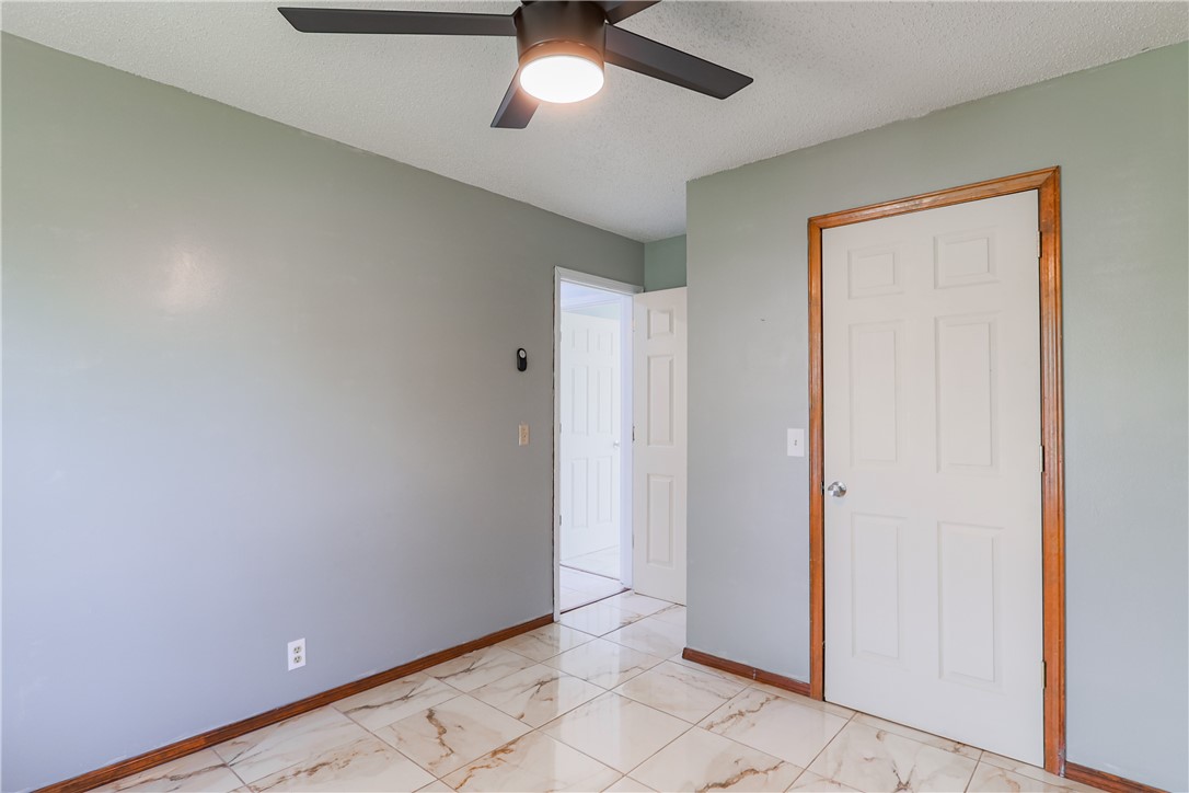 Centennial Acres Unit 05 Rogers - Residential