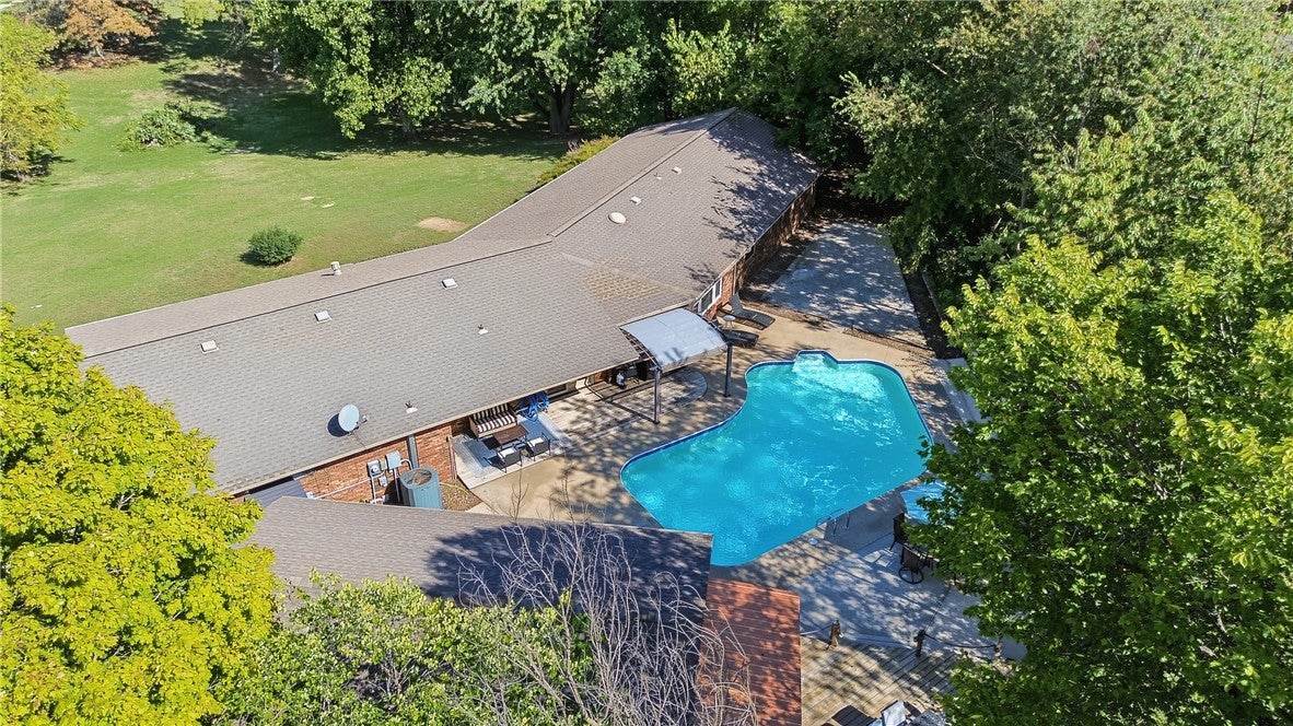 3024 W Perry Road