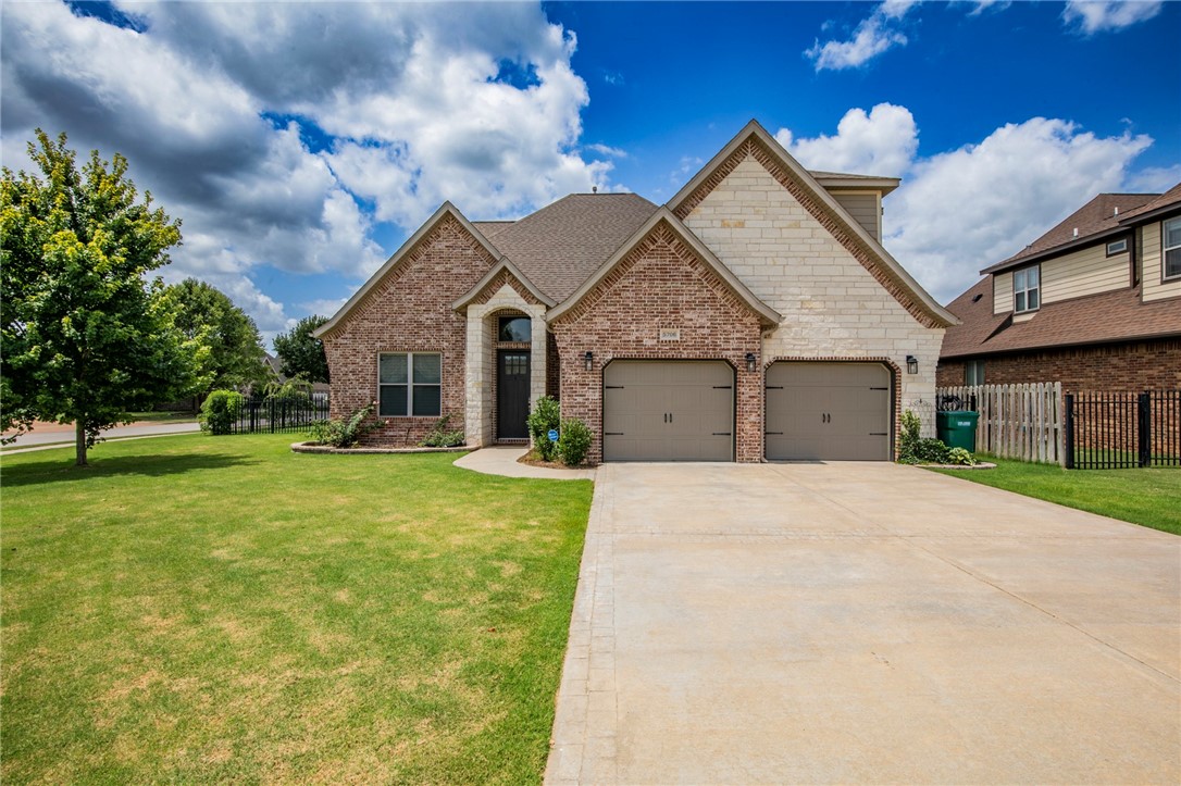 This big beautiful home with high end finishes is just mins away from the heart of NWA, 5 mins to Top Golf, The Walmart Amp, shopping, restaurants, and The Promenade. The home is also 1.1 miles to brand new Mt. Hebron Park with splash pad, dog park, pickle ball, tennis, basketball, soccer, baseball, & walking trails. Inside of your neighborhood you will enjoy the newly remodel neighborhood pool, clubhouse, and basketball court. Home is zoned for award winning blue ribbon Bentonville Public Schools. Home has plenty of space and could technically be consider a 6 bedroom. Has larger bonus room upstairs and a downstairs office that could be another bedroom. Huge island in kitchen, freestanding bathtub, and walk in shower with double heads, Upstairs Loft works space, Laundry room with lockers & access to master closet, covered back patio with fireplace, lawn irrigation system and more.