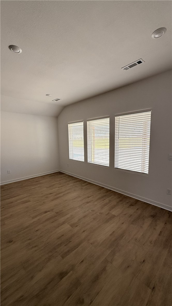 Wagon Wheel Crossing - Residential Lease