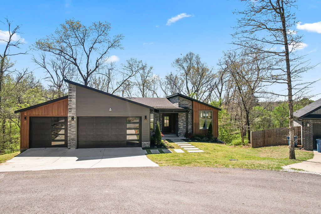 Lands End Sub Bvv - Residential