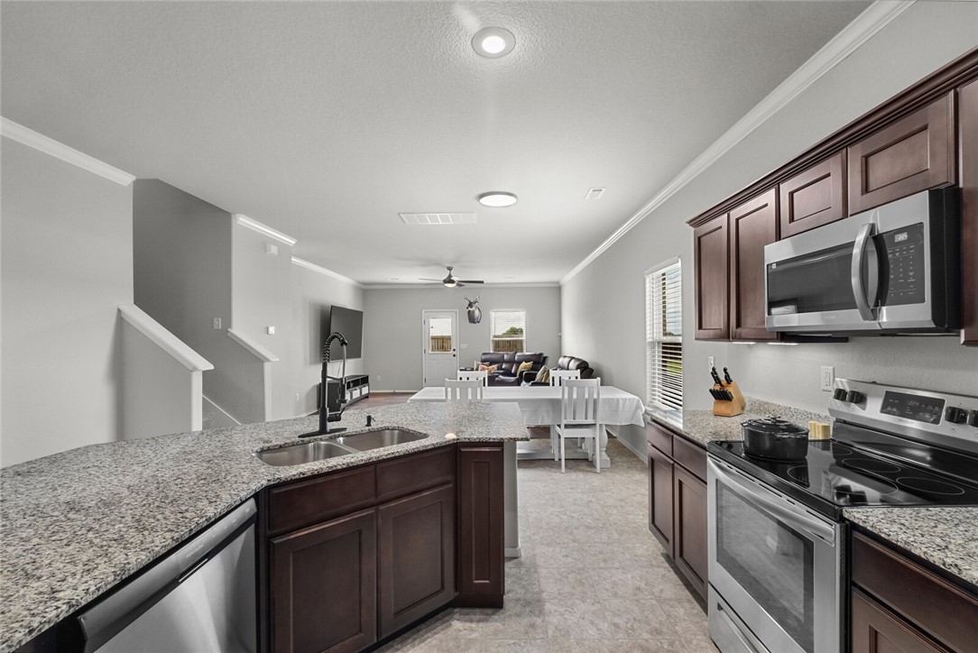 CHARLESTON PARK AT LEGENDARY PUD-SPRINGD - Residential