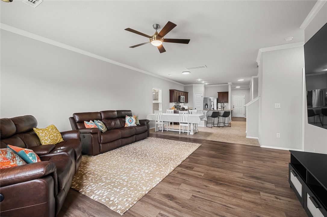 CHARLESTON PARK AT LEGENDARY PUD-SPRINGD - Residential