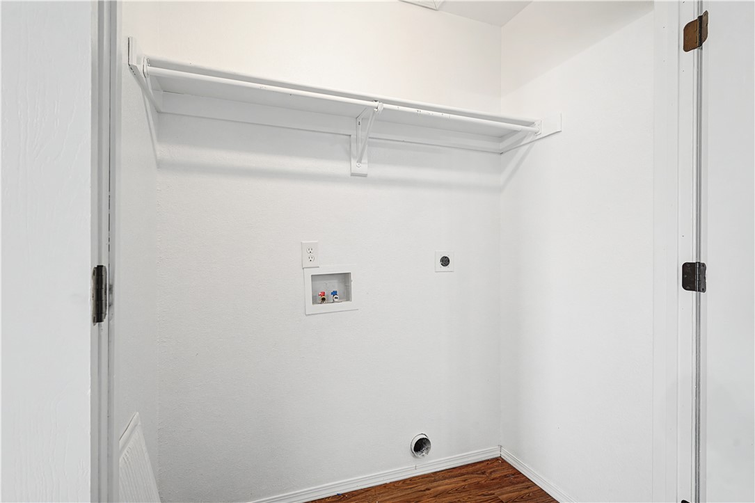 CARRIAGE SQUARE COURT HPR-BENTONVILLE - Residential