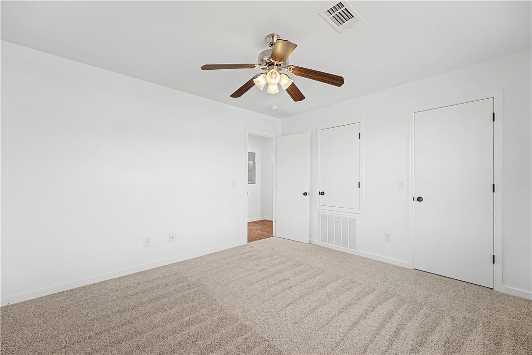 CARRIAGE SQUARE COURT HPR-BENTONVILLE - Residential