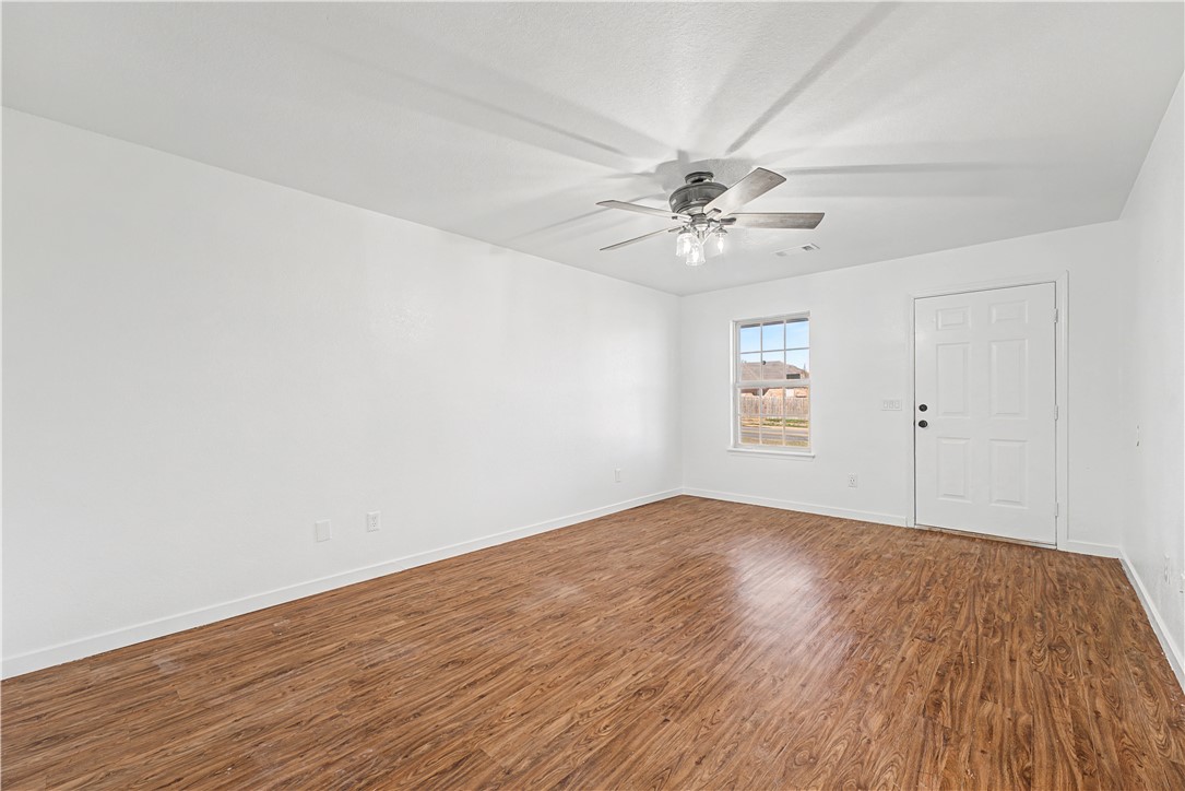 CARRIAGE SQUARE COURT HPR-BENTONVILLE - Residential