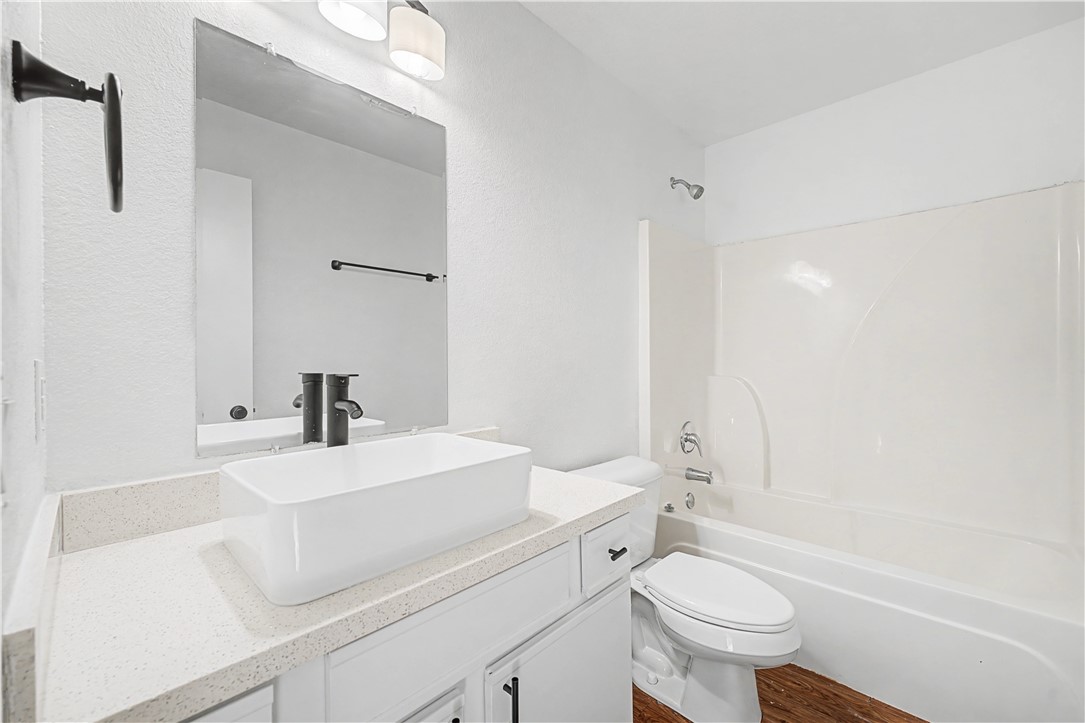 CARRIAGE SQUARE COURT HPR-BENTONVILLE - Residential