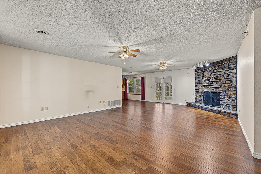 3108 E Pawnee Court