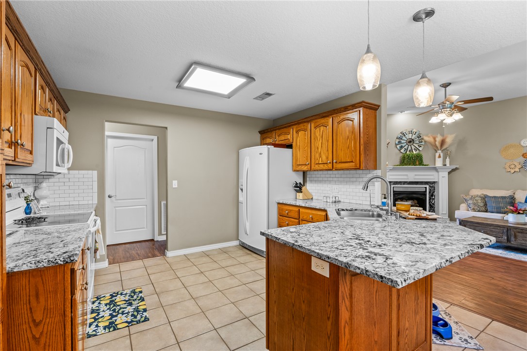 Country Acres Unit 3 Siloam Spgs - Residential
