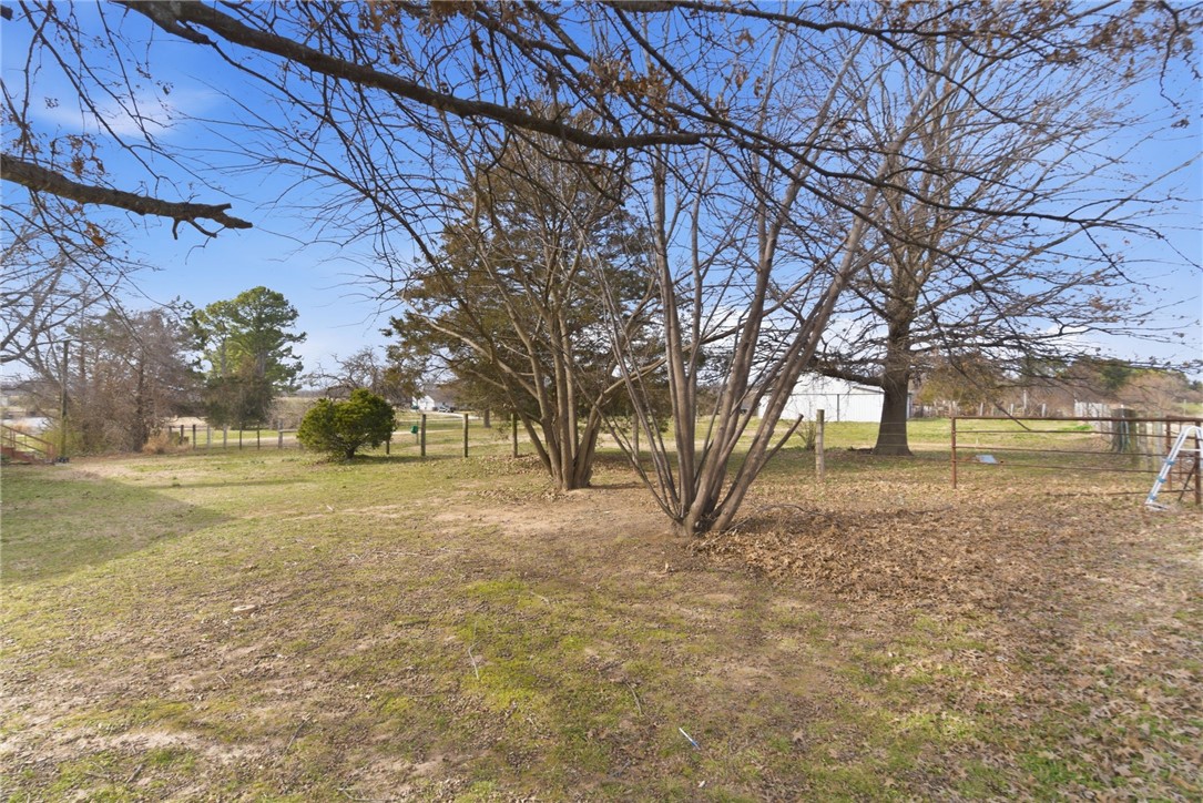 Elm Spgs Outlots - Land