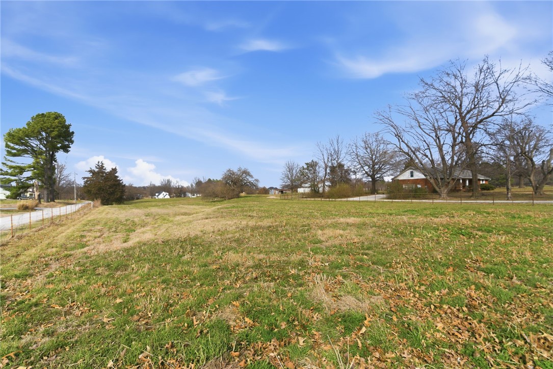 Elm Spgs Outlots - Land