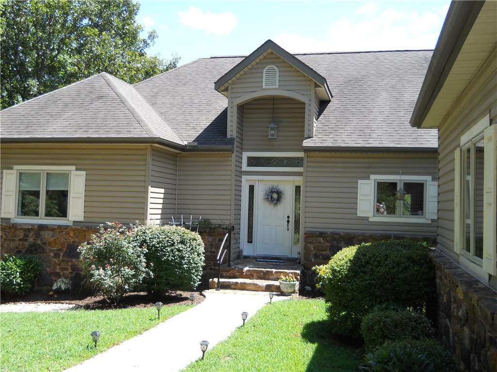 open the door and bask in all the natural light and fresh decorating - views of Scotsdale Golf Course without worrying about golf balls - HVAC new 8/11/20 - open floor plan is great for entertaining but cozy also - granite island kitchen with plenty of counter space - large master with adjoining sunroom - bath has double vanities and recent walk-in shower - split floor plan - 3rd BR has no closet but space for one - - casement windows for lots of fresh air - open and covered decks - great fenced back yard - oversized garage with 2 doors - minutes to Walmart and closer to dog park and walking trails and marina - two bedroom drainfield with 1250 gal tank just pumped - hot tub excluded