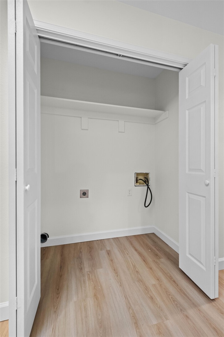 Royal Oaks Estates - Residential Lease