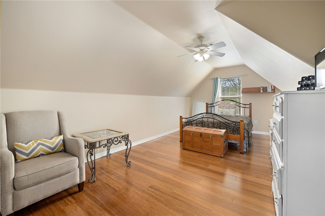 Hunts Lakeside Estates - Residential