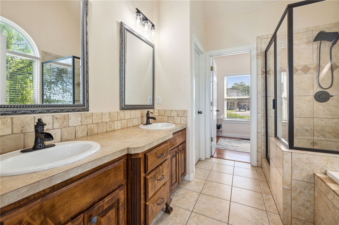 Hunts Lakeside Estates - Residential