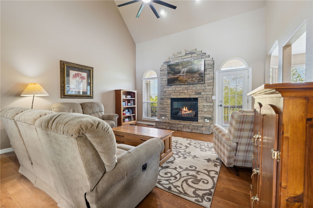 Hunts Lakeside Estates - Residential