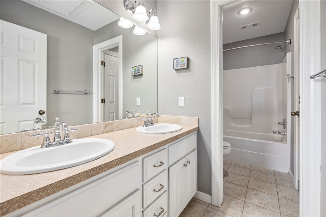 Hunts Lakeside Estates - Residential