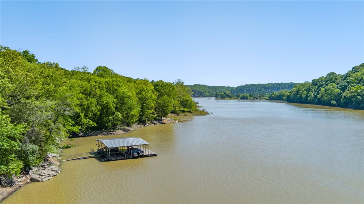Hunts Lakeside Estates - Residential