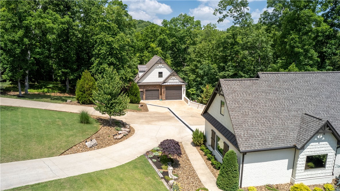 The Estates of Lakeway - Residential