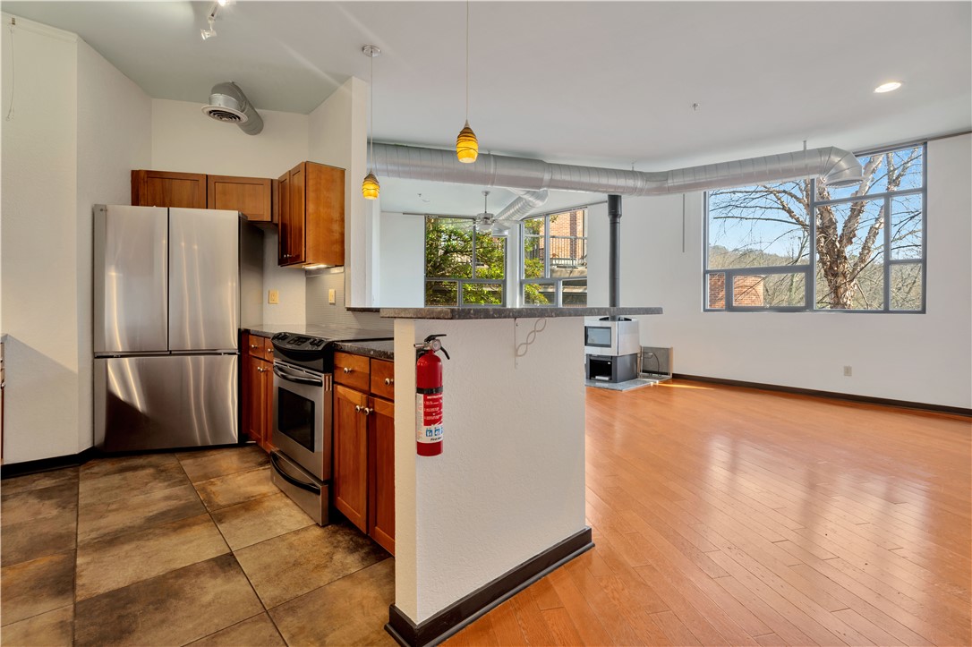 Lafayette Loft Condos Hpr - Residential