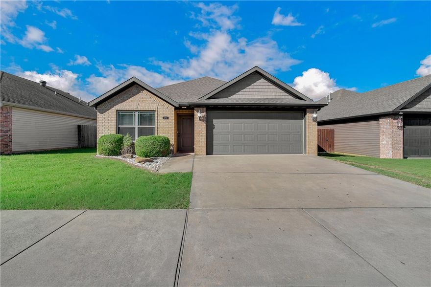 Located just minutes to Downtown Rogers and Lake Atalanta. This adorable 3 bedroom, 2 bath home is ready for you to move right it. All appliances are included. You will love the nice open floor plan which makes entertaining easy and the kitchen pantry which provides extra space. Enjoy hanging out in the fenced back yard area under the covered porch.