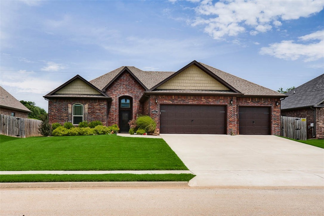 Beautiful and roomy 4 Bedroom 1 level home in Cave Springs. A fantastic kitchen has a huge walk-in pantry and overlooks the fireplace in the living area with a vaulted ceiling and great views of the countryside. The master suite is gigantic with a large walk-in closet that opens to the utility then right out to the garage. Lots of crown, granite, and tile. The back yard is absolutely unbelievable! Large screened porch with extensive landscaping. This is a must see! This neighborhood and area is fast becoming the place to live in NWA. All new Bentonville schools are just down the road.