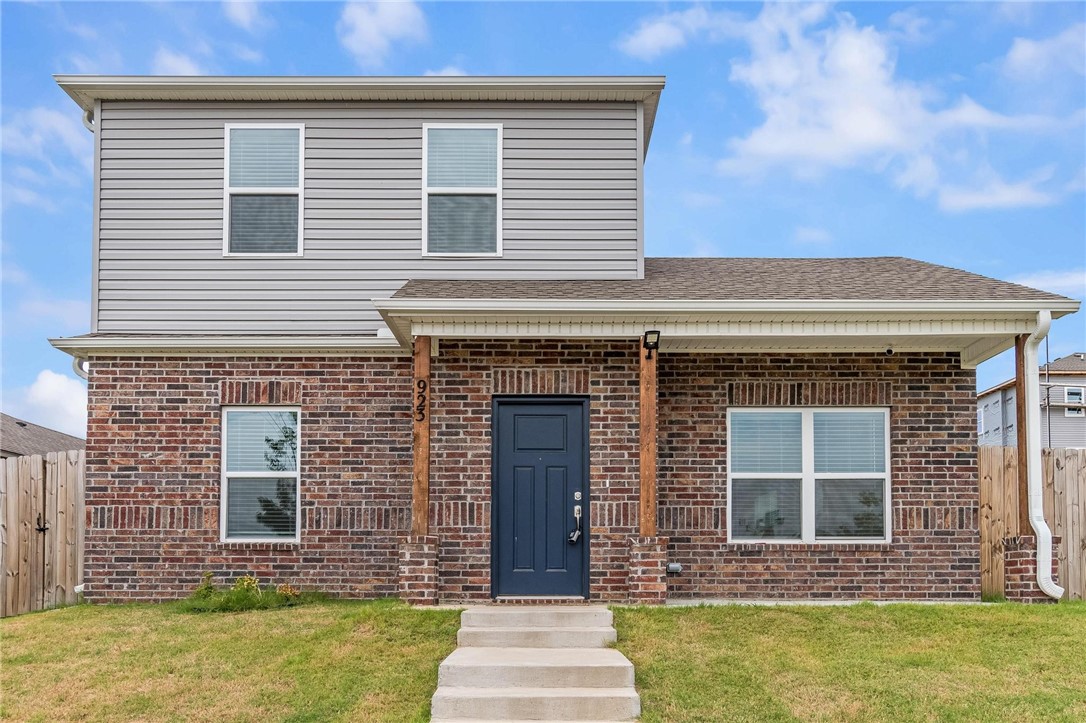 Welcome to this stunning 4-bedroom, 2.5-bathroom home located in the vibrant city of Fayetteville, AR. This property boasts a spacious open floor plan that seamlessly connects the living areas, perfect for entertaining or simply enjoying the flow of the home. The eat-in kitchen is a dream for those who love to cook, offering plenty of space for meal preparation and dining. Step outside to discover a large, fenced-in yard that provides ample room for outdoor activities and gardening. The covered back porch is an added bonus, offering a perfect spot for relaxation or outdoor dining, regardless of the weather. This home truly combines comfort, style, and convenience, making it a must-see property.