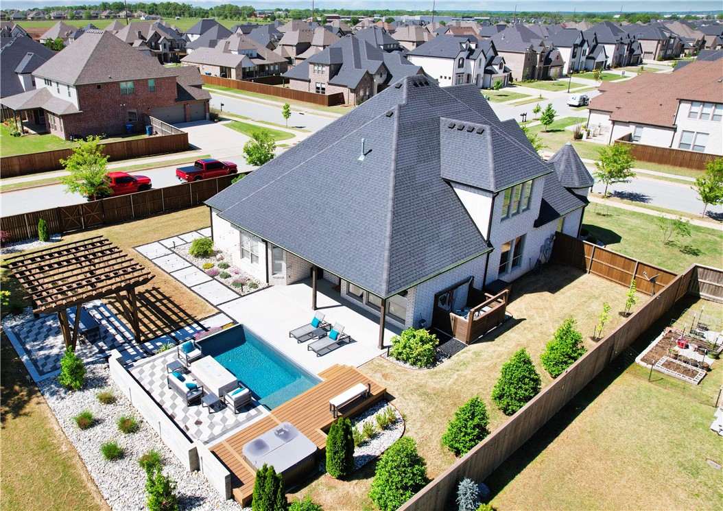 Lochmoor - Residential