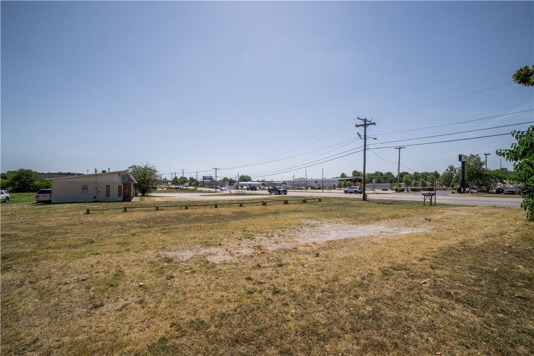 Springdale Outlots - Commercial Sale