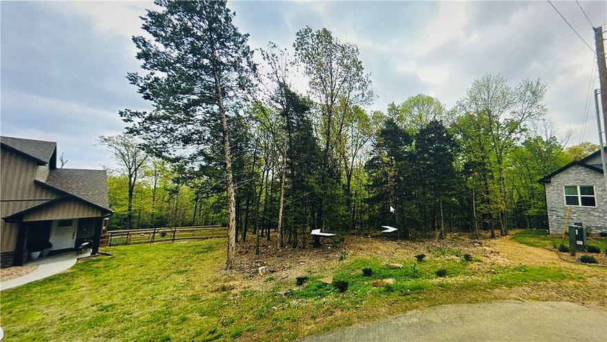 Great lot in Bella Vista perfect to build your dream home!