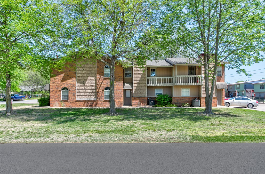 Couchs Addition - Residential Lease