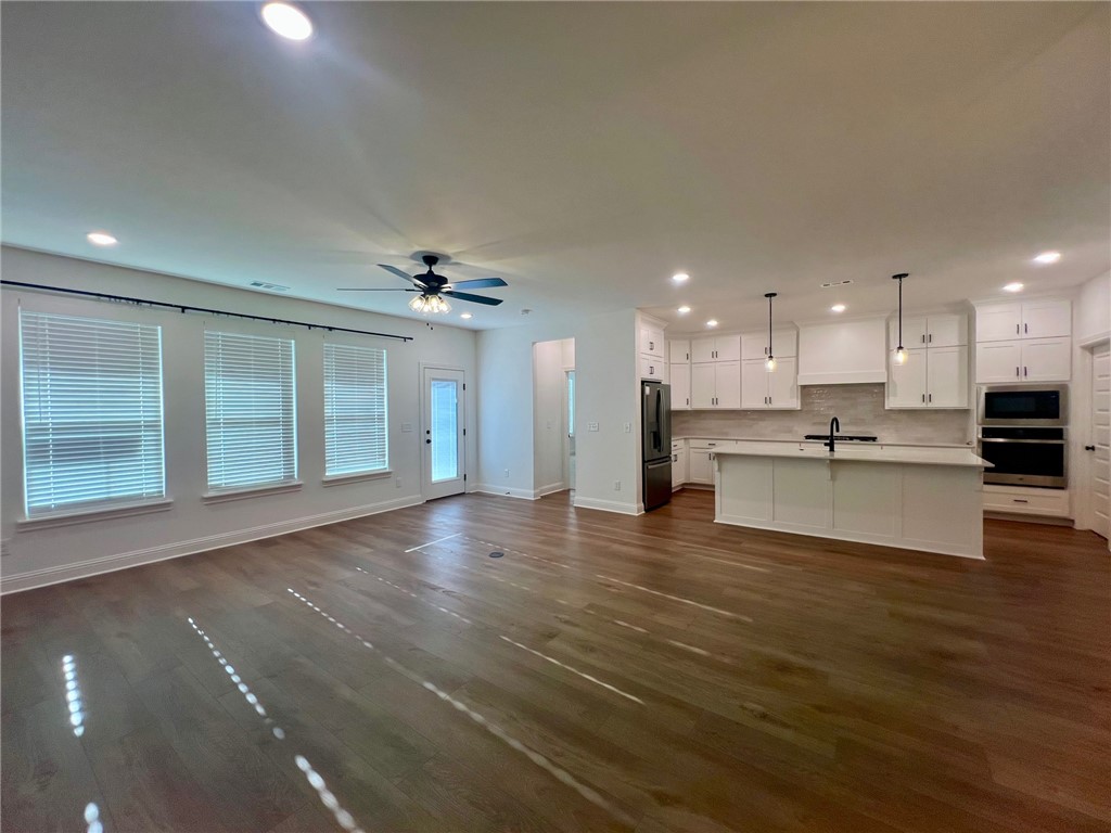 Blossom Woods Ph I Rogers - Residential Lease
