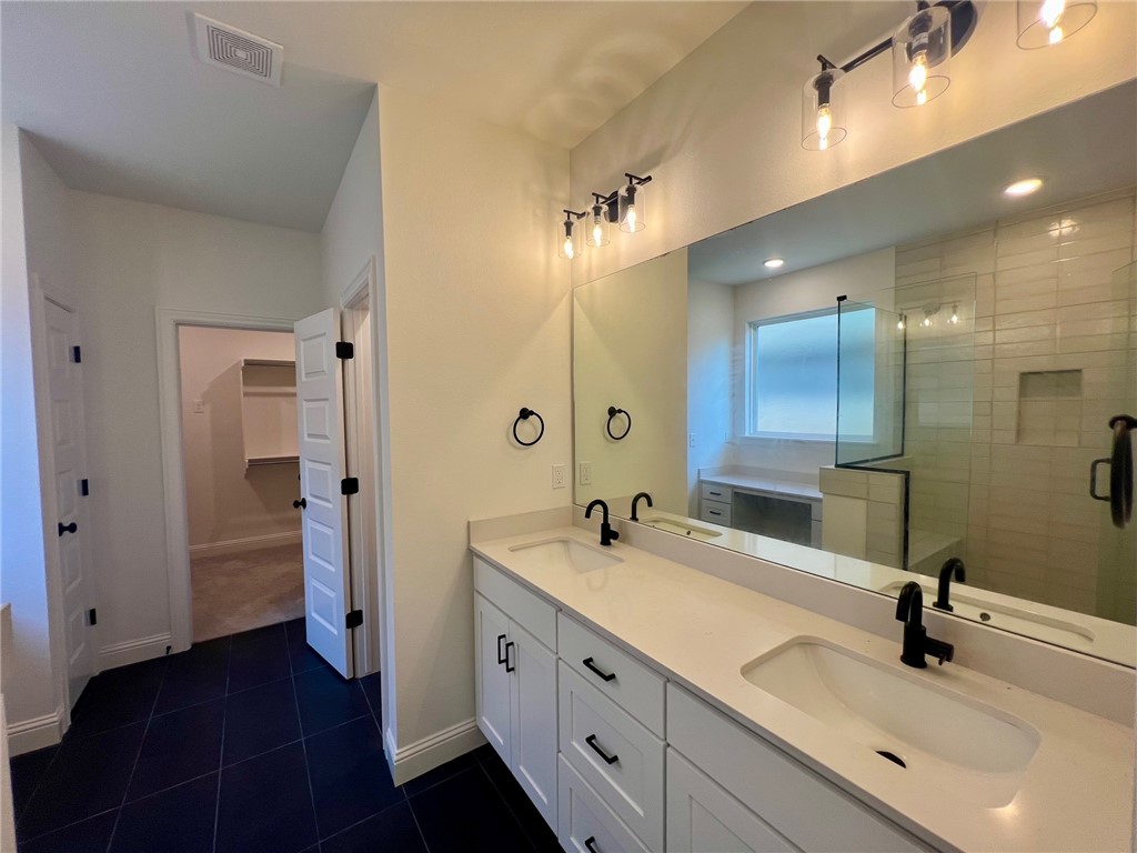 Blossom Woods Ph I Rogers - Residential Lease