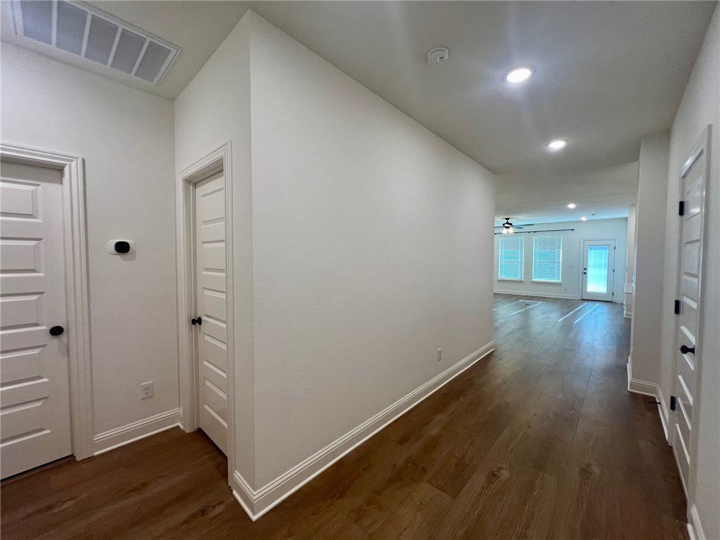 Blossom Woods Ph I Rogers - Residential Lease