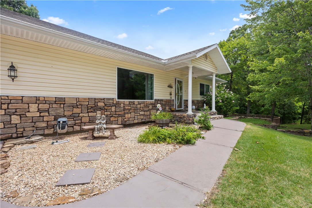 This home has it all! looking for all the extras? Look no further. Featuring 3 car oversized garage & a 3 car tandem garage basement level with easy access to for 6 GARAGE SPOTS TOTAL! 2 level lots for total of .78 acres, full 1 bedroom apartment with separate entrance, workshop in basement with 2 drains & has true RV parking with privacy fence. Home features 3 bedroom & 3 bathrooms total with bonus/craft room could be 4th bedroom. New paint throughout the home as well as kitchen & bathroom cabinets. New hardware in kitchen, new lighting in dining room & living room. 20x18 back deck built to support hot tub/with 110 & 220 outlet. Must see to appreciate all this has to offer for a car collector, boat storage or storage for RV! Seller WILL entertain Lease to own or owner financing. No cats, small dogs OK. $300 non refundable pet deposit + additional $50/month pet rent. $2200 deposit.