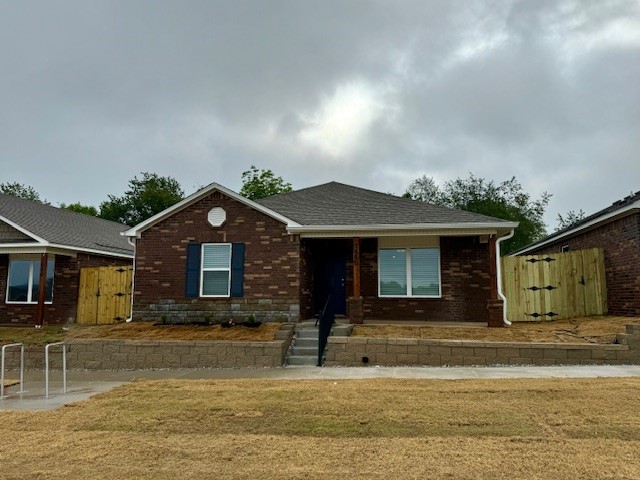 Beautiful newer construction single family home in excellent Fayetteville location ready for its new occupant! Has amenities like an open floor plan, LVP Flooring, granite countertops, fenced yard, sodded & landscaped front yard to name a few. ***Pictures may not be of exact unit available. Finishes & colors may vary***
