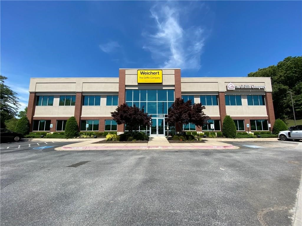 Class A office space in quiet building. Private second floor office suite with 2 offices - see attachments for floorplan. All utilities included except phone, internet, and janitorial in the unit. 24 hour access. Elevator, break room, ample parking. Call for a showing today! Rent is $642 per month. Also see MLS 1273971.