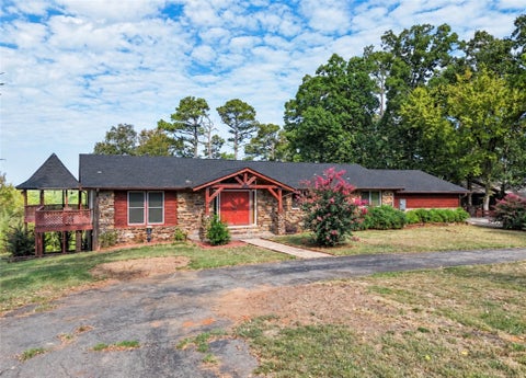 Photo of 6 Briarwood Lane, Clarksville, AR 72830 (MLS # 1361354)