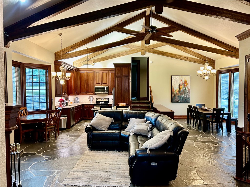 NORTHRIDGE PH III - Residential