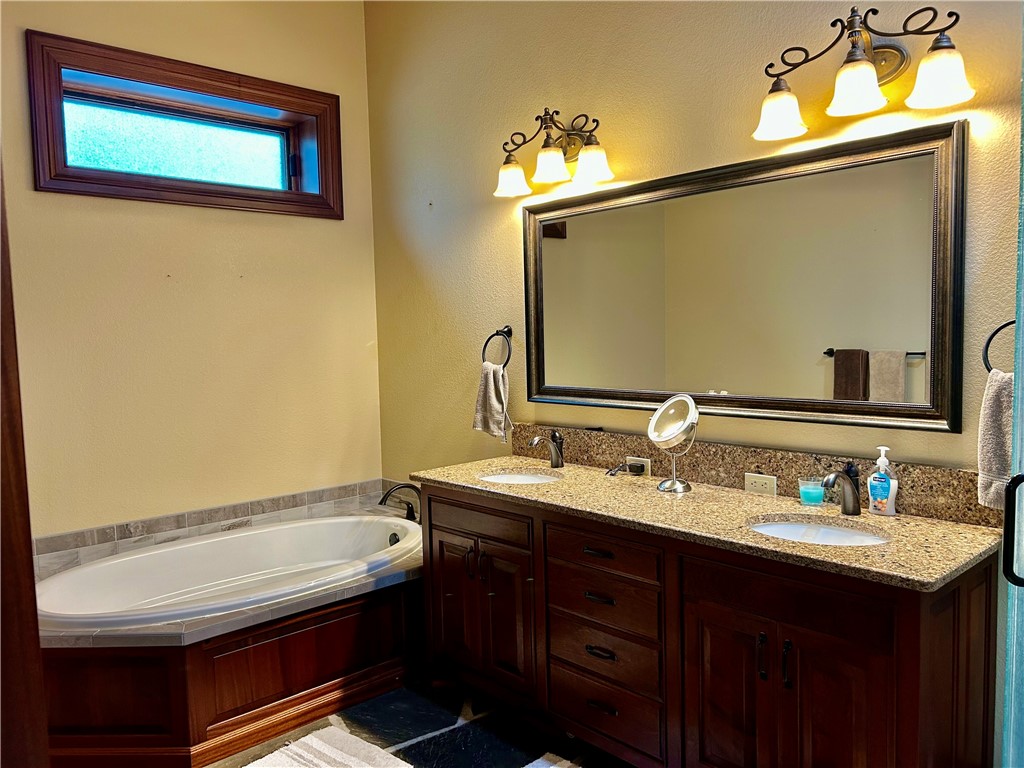 NORTHRIDGE PH III - Residential