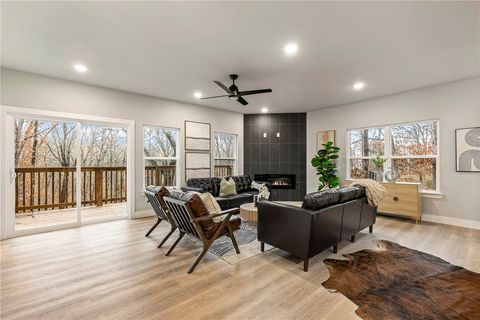 Photo of 6 Duart Lane, Bella Vista, AR 72715 (MLS # 1339166)