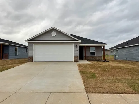 MLS: 1303291