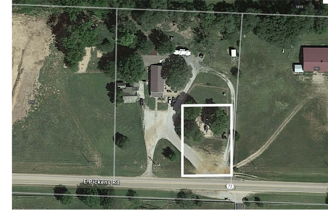 Unlock the potential of this prime .65+/- acre commercial lot with excellent road frontage in the growing community of Pea Ridge. This property offers a unique opportunity to establish your own business in a growing area, complete with essential utilities including public water, electric, & sewer currently on site & gas coming soon. Located just minutes from local amenities such as Walmart Neighborhood Market, Pea Ridge City Park, & Big Sugar Golf Club, this lot provides convenient access for customers & clients. Its strategic location ensures high visibility & traffic, making it an ideal site. Zoned C-1 Commercial. Don’t miss out on this opportunity to invest in a rapidly developing area. Make your mark in Pea Ridge today!
