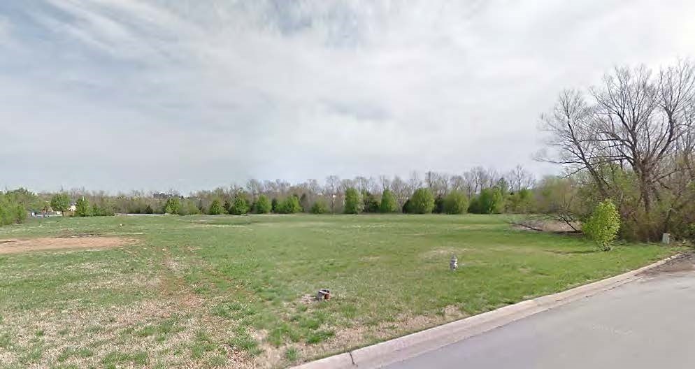 Vantage Square - Commercial Sale