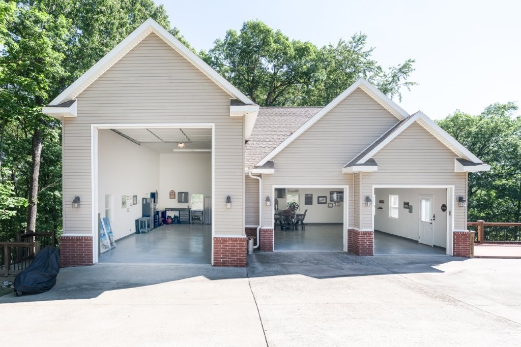 Point At Falls Hollow, The Rurban - Residential