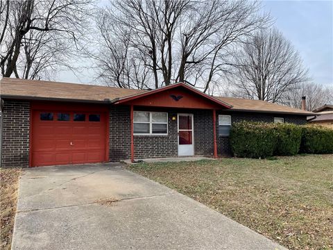 Photo of 1004 Daline Street, Springdale, AR 72762 (MLS # 1331946)