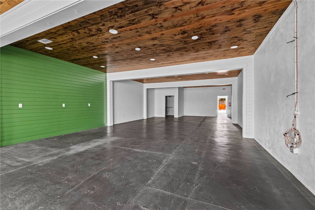 Lincoln Original - Commercial Lease