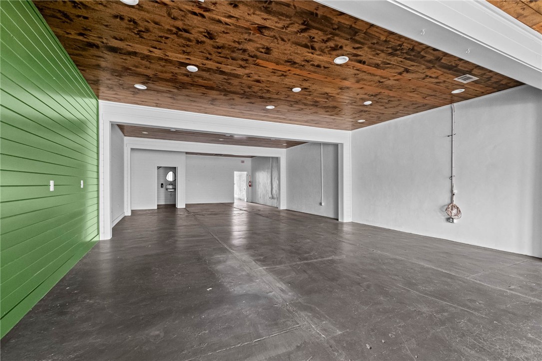 Lincoln Original - Commercial Lease