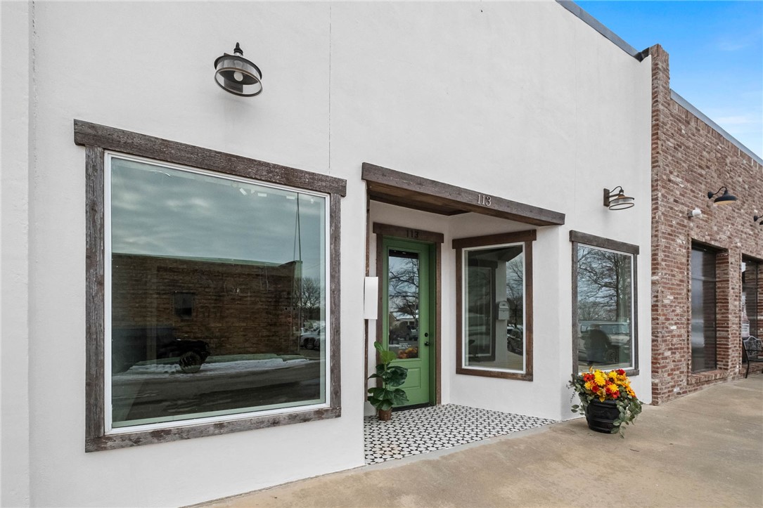 Lincoln Original - Commercial Lease