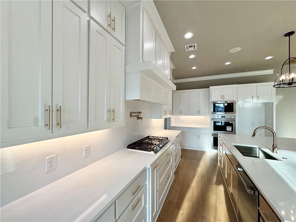 Aurora Heartbeat - Residential